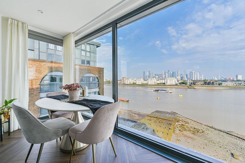 Waterfront dining room — property photography